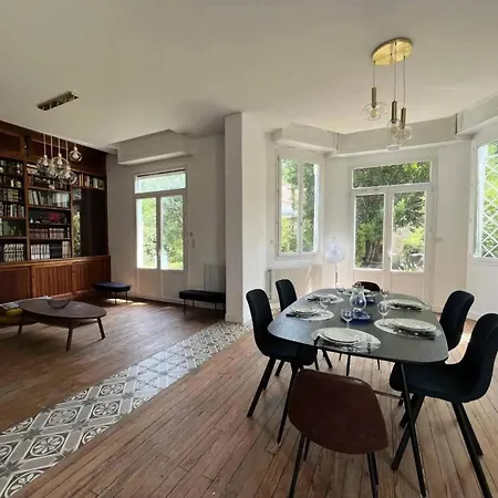 Villa 401-arcachon - Maison Familiale De Charme Avec Jardin, A Deux Pas De La De Joigny Mae-8871 Arcachon