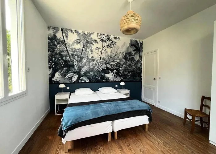 401-arcachon - Maison Familiale De Charme Avec Jardin, A Deux Pas De La De Joigny Mae-8871 *